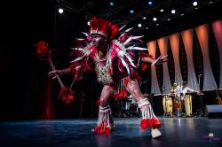 AKONI MENDES - Danseuse professionnelle Brésilienne, cours de danse brésilienne, spectacle et show brésilien